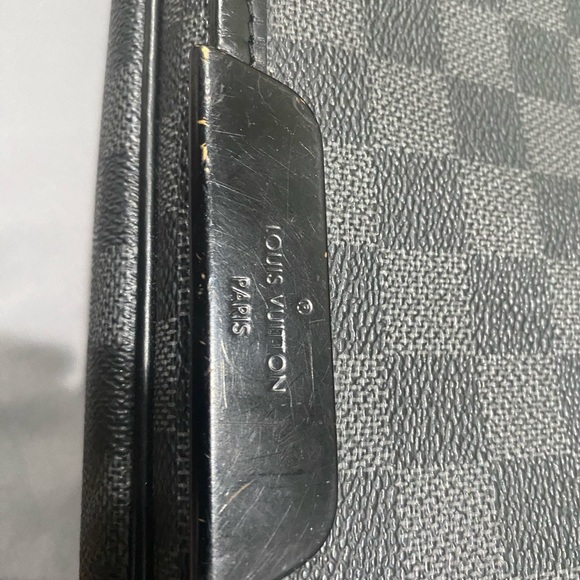 Louis Vuitton Daniel messenger bag - Picture 4 of 7